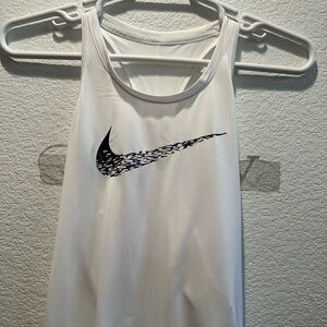 NIKE SWOOSH Nike Swoosh Run Tank, Soft, smooth fabric breathable  cool and dry.